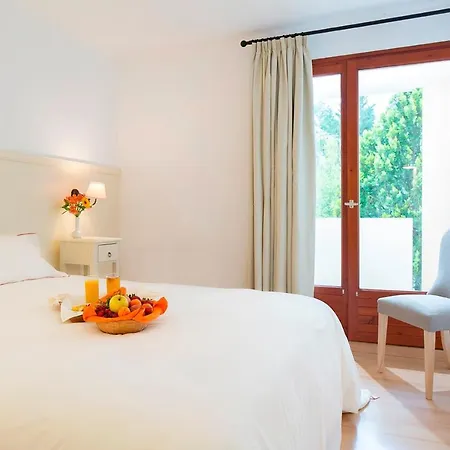 Le Roussillon Hotel